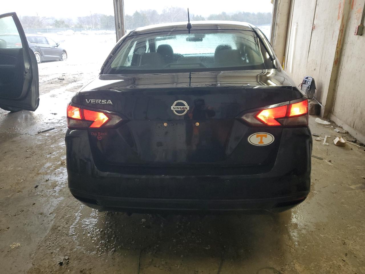 2021 Nissan Versa - Image 6