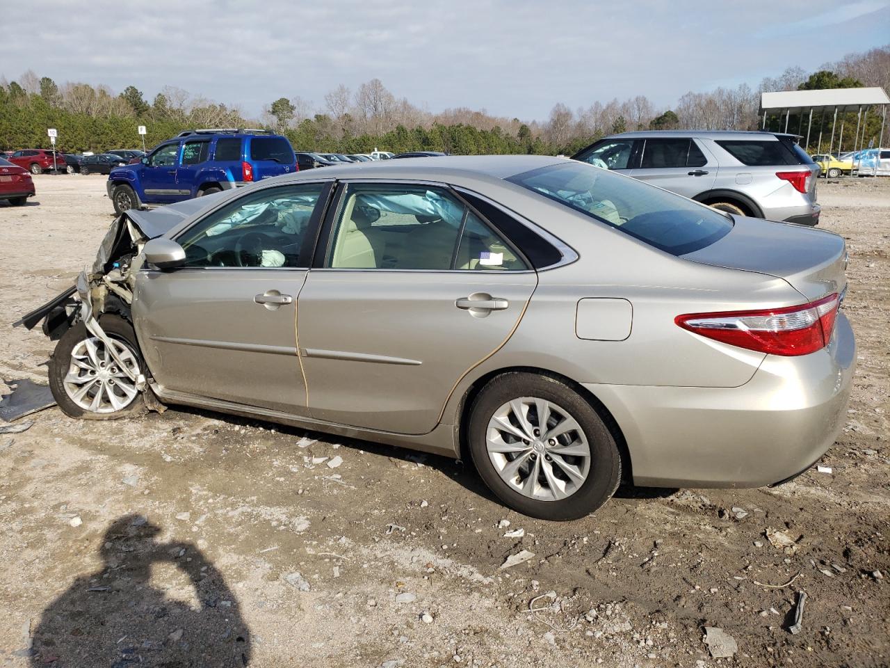 VIN 4T4BF1FKXGR566936 2016 TOYOTA CAMRY no.2