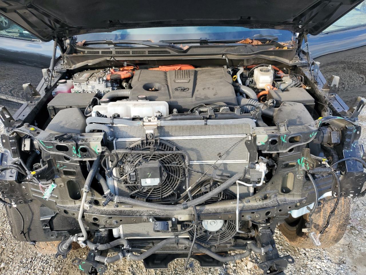 2023 Toyota Tundra - Image 11