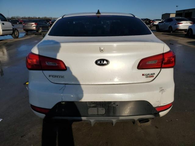 Coupet KIA FORTE 2016 White