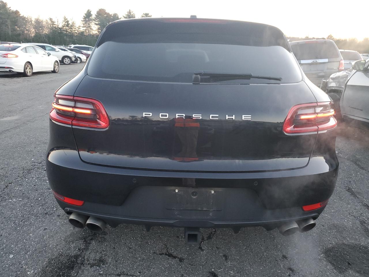 2017 Porsche Macan - Image 6