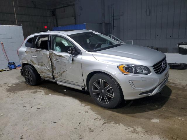  VOLVO XC60 2017 Srebrny