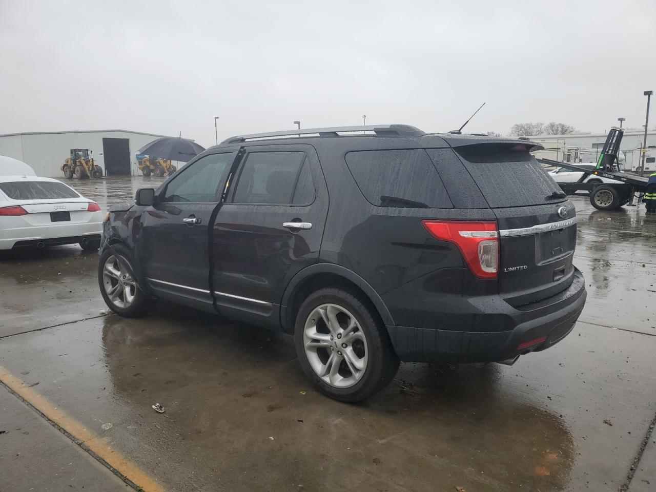 2014 Ford Explorer - Image 2
