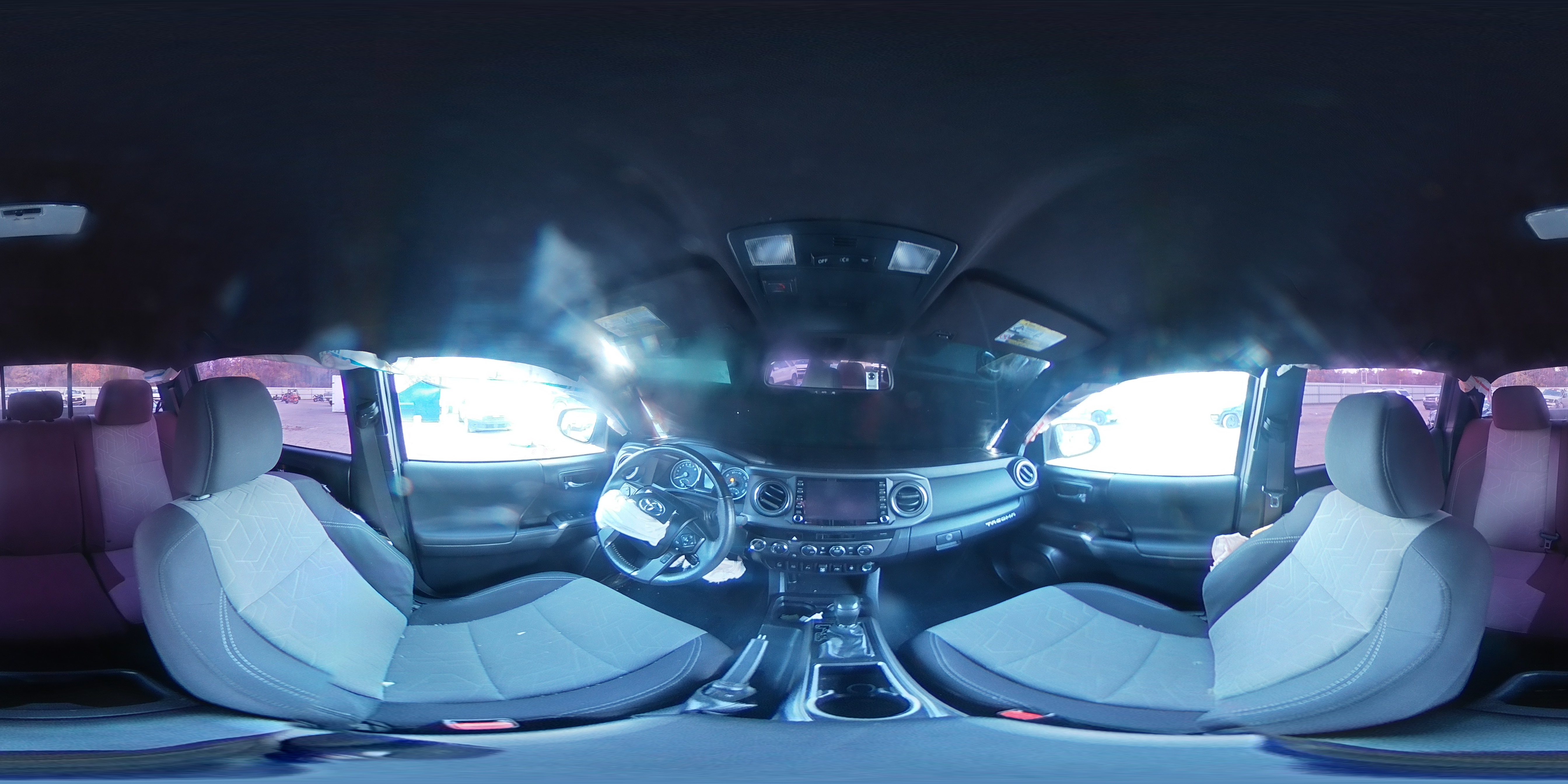 2021 Toyota Tacoma - Image 12