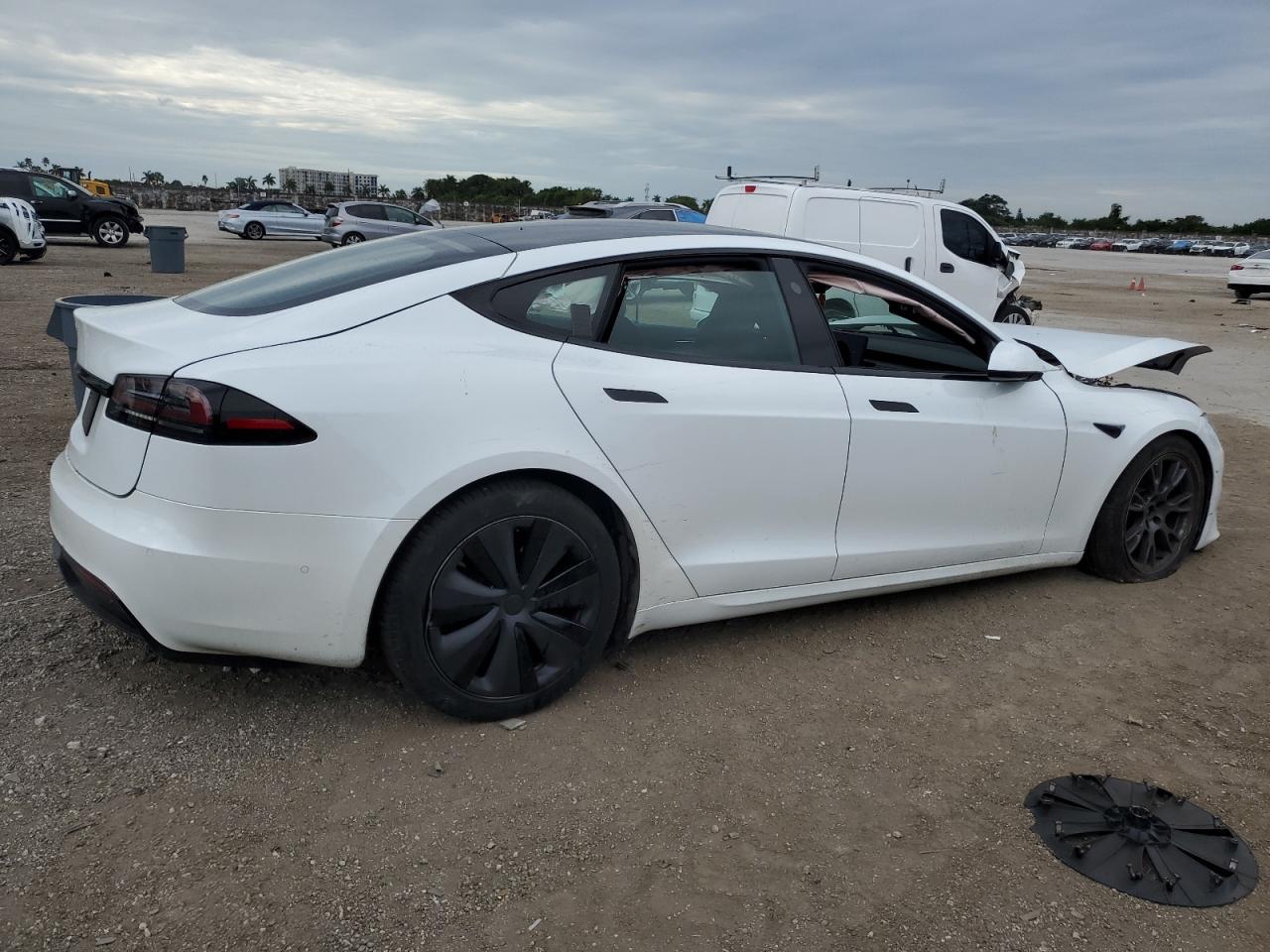 VIN 5YJSA1E50NF486446 2022 TESLA MODEL S no.3