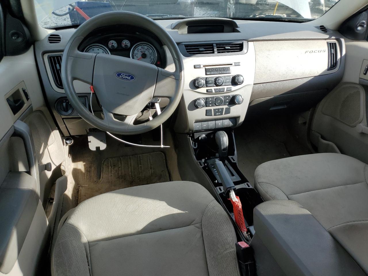 2010 Ford Focus - Image 8
