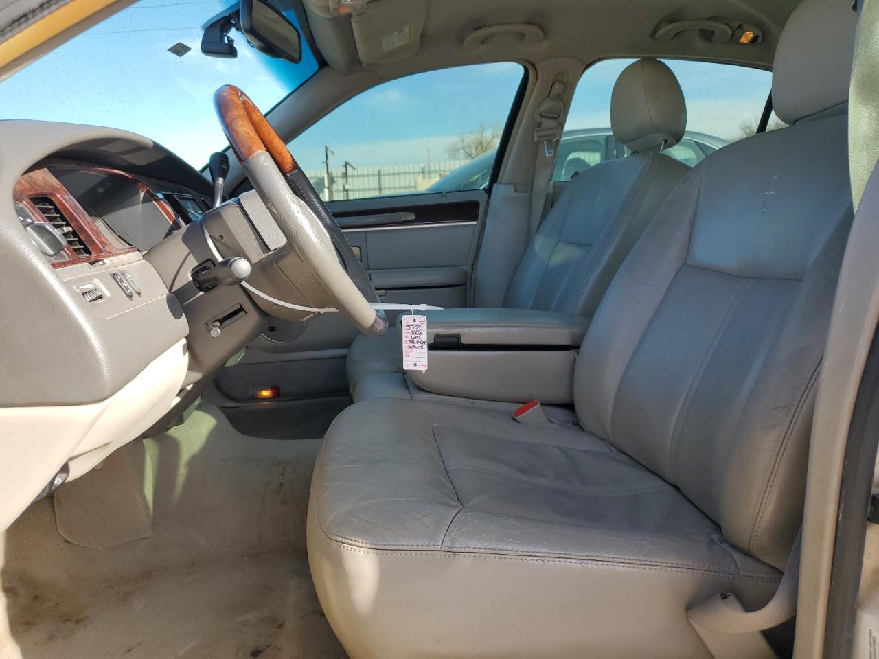 2006 Lincoln Town Car Signature Limited VIN: 1LNHM82V56Y645540 Lot: 84564654