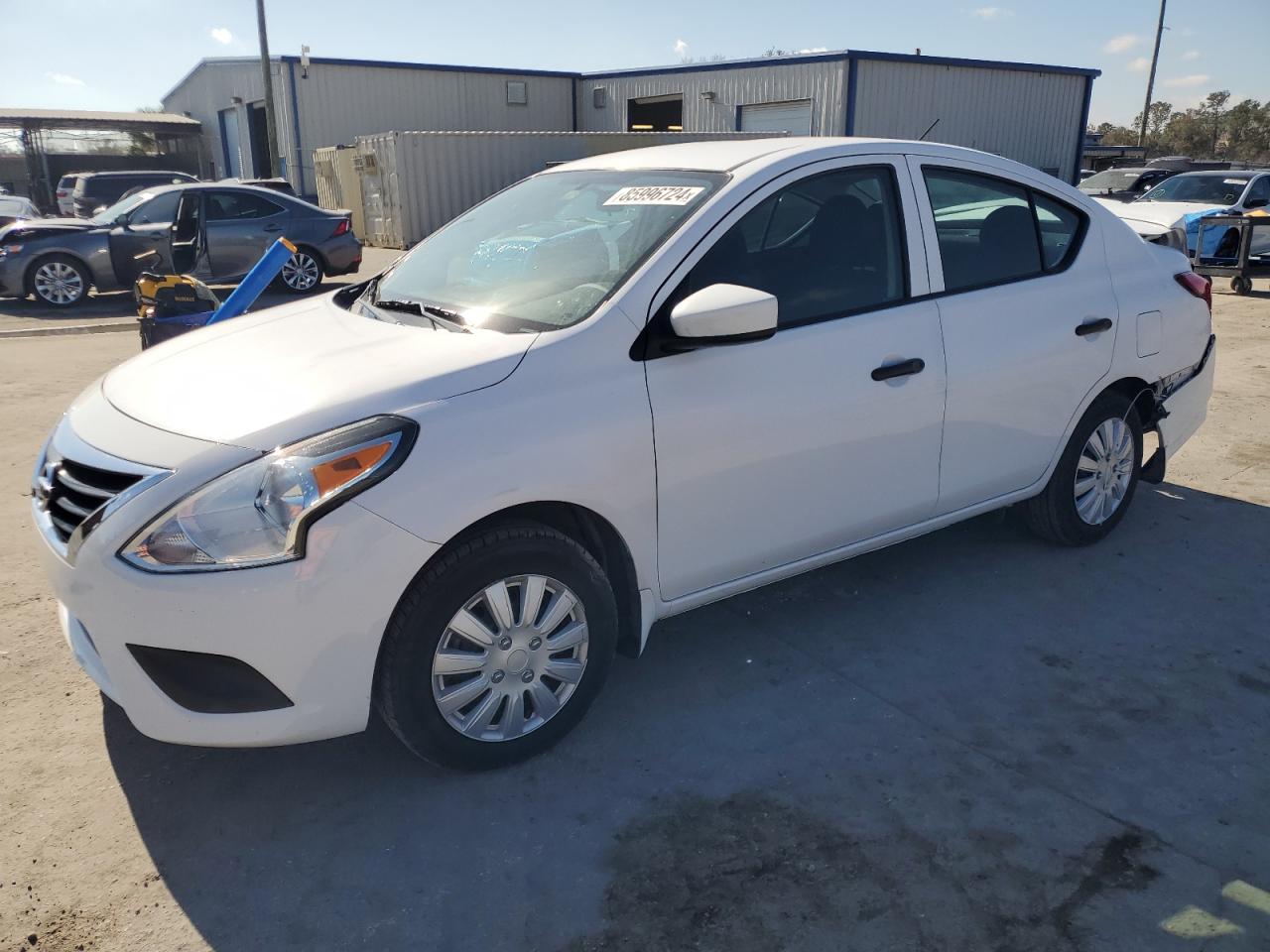 VIN 3N1CN7AP4JL886074 2018 NISSAN VERSA no.1