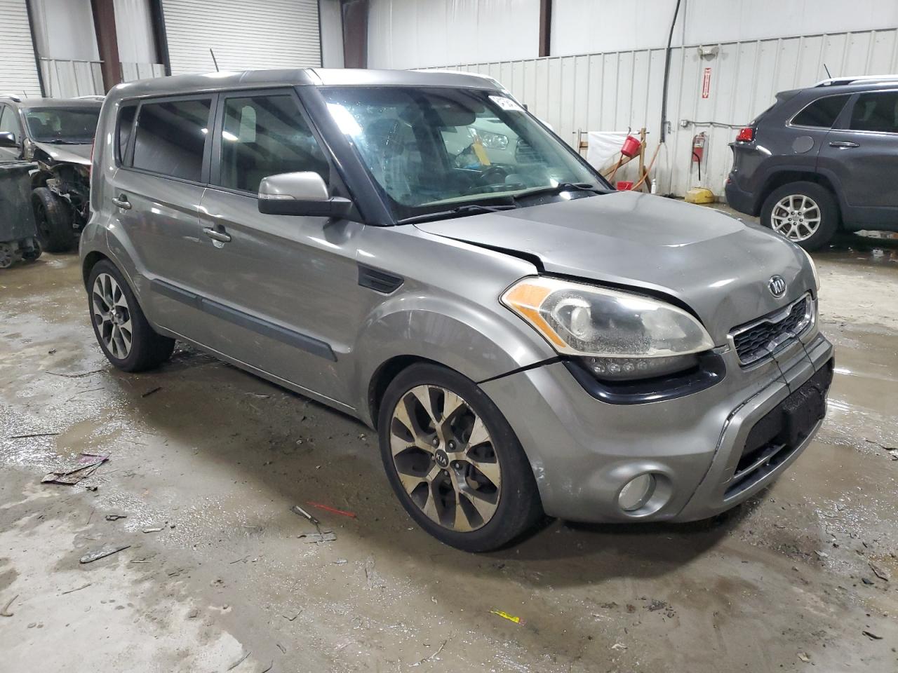 VIN KNDJT2A66D7559706 2013 KIA SOUL no.4