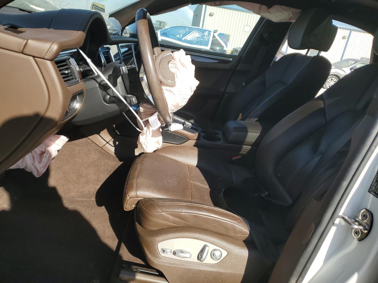 2018 Porsche Macan - Image 7