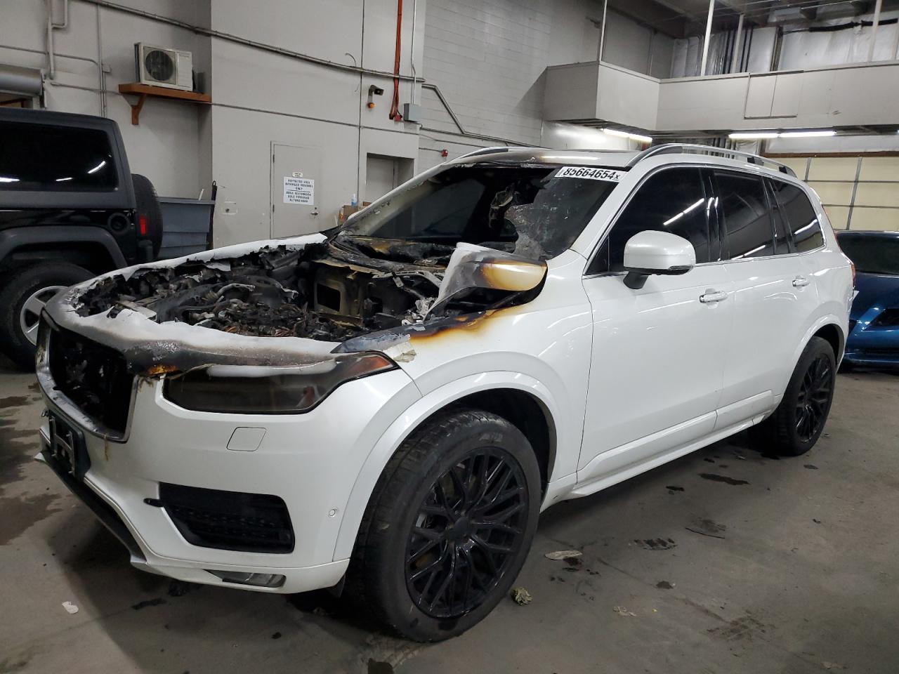 2016 Volvo XC90 - Image 1