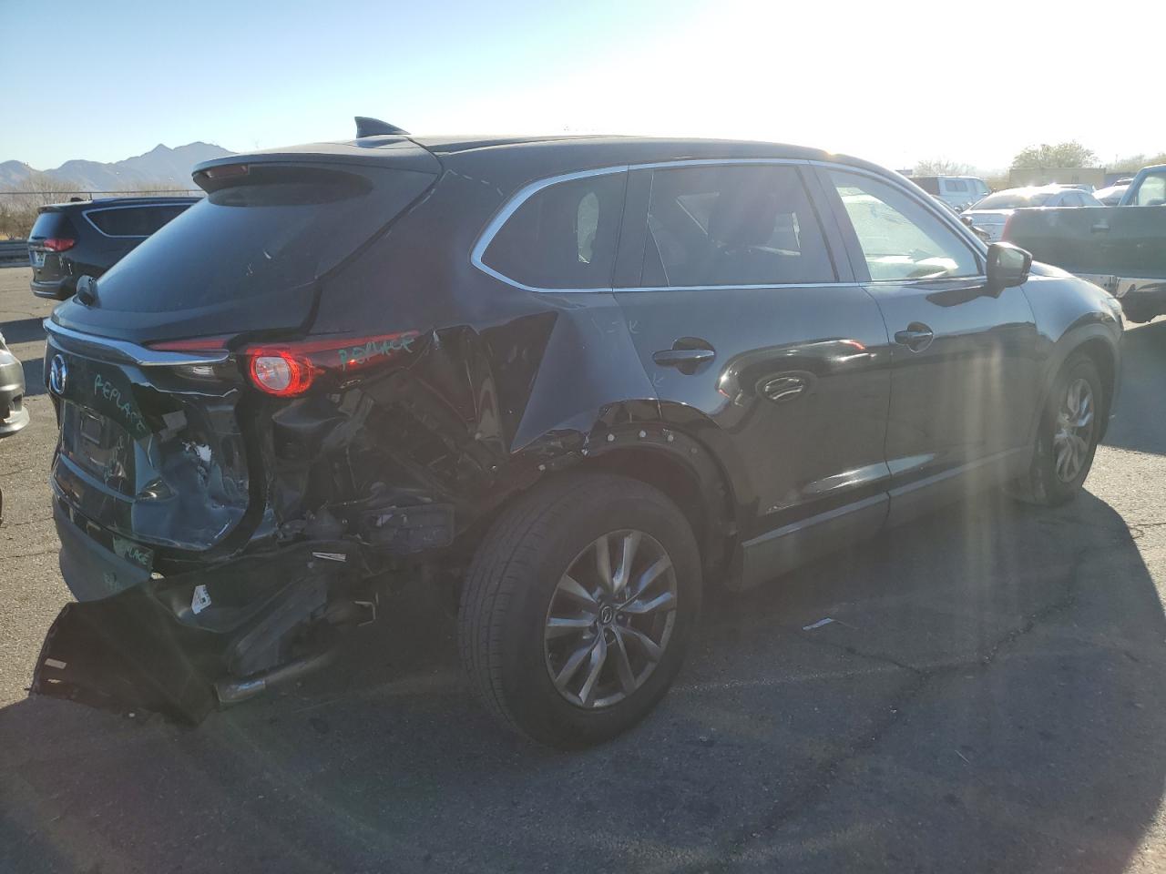2018 Mazda CX-9 - Image 3