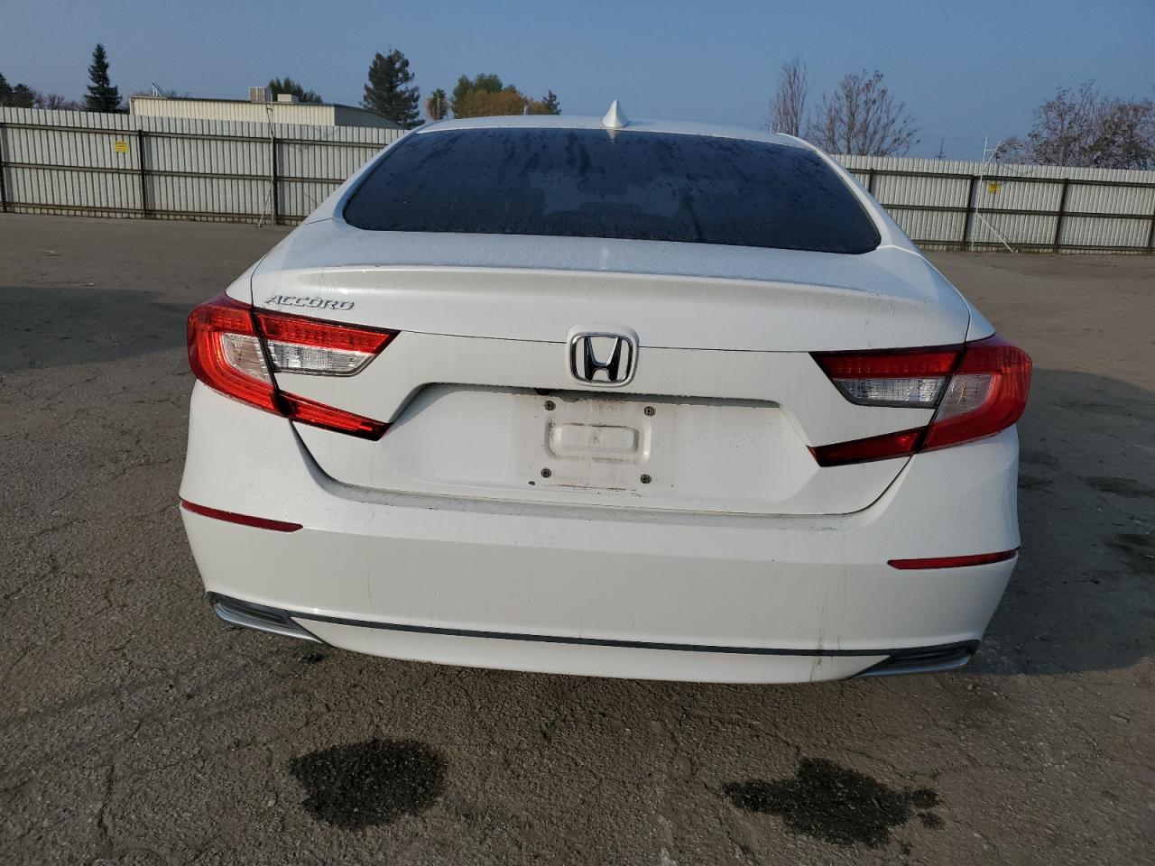 VIN 1HGCV1F47JA120549 2018 HONDA ACCORD no.6