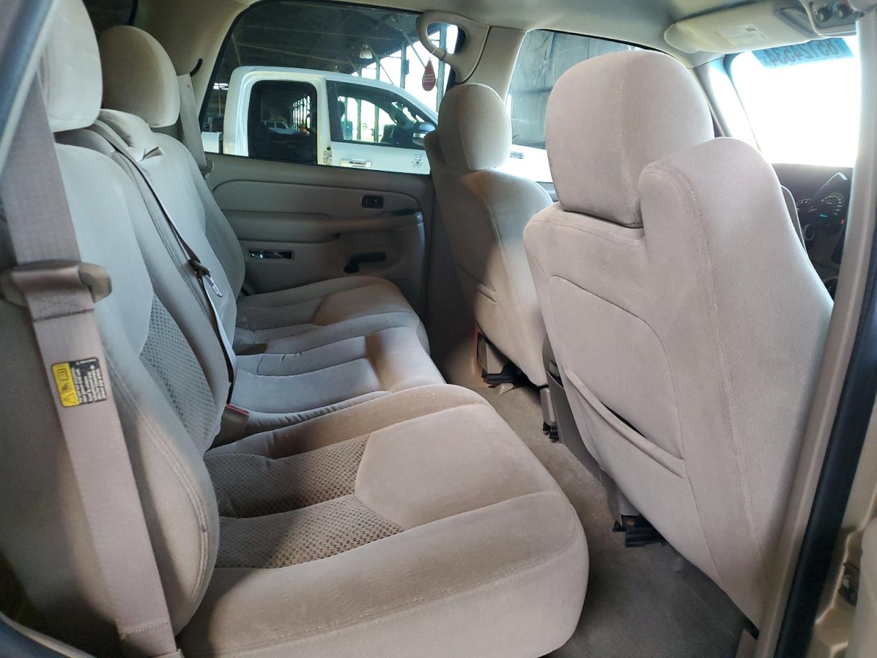 2005 Chevrolet Tahoe C1500 VIN: 1GNEC13TX5R129592 Lot: 85124534