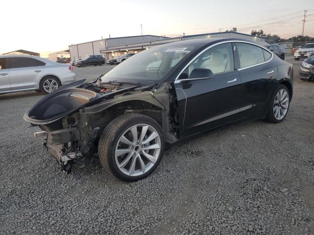  TESLA MODEL 3 2019 Черный