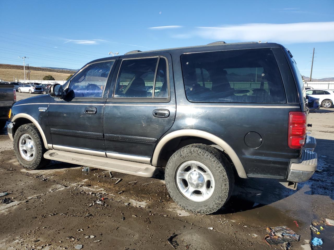 2002 Ford Expedition - Image 2
