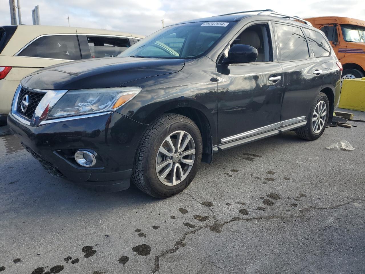 2015 Nissan Pathfinder S VIN: 5N1AR2MN1FC711642 Lot: 85747964