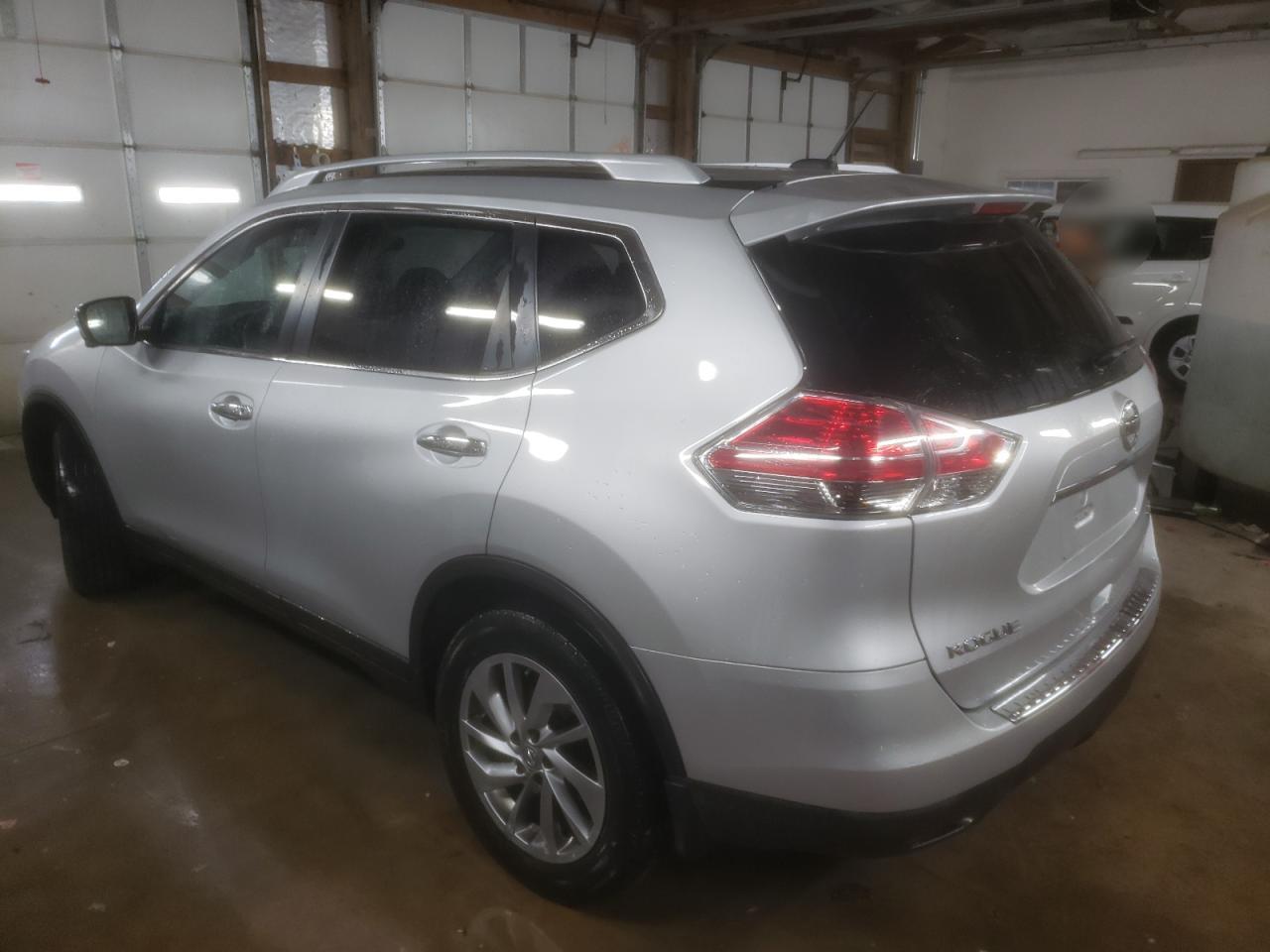 VIN 5N1AT2MV2FC911897 2015 NISSAN ROGUE no.2