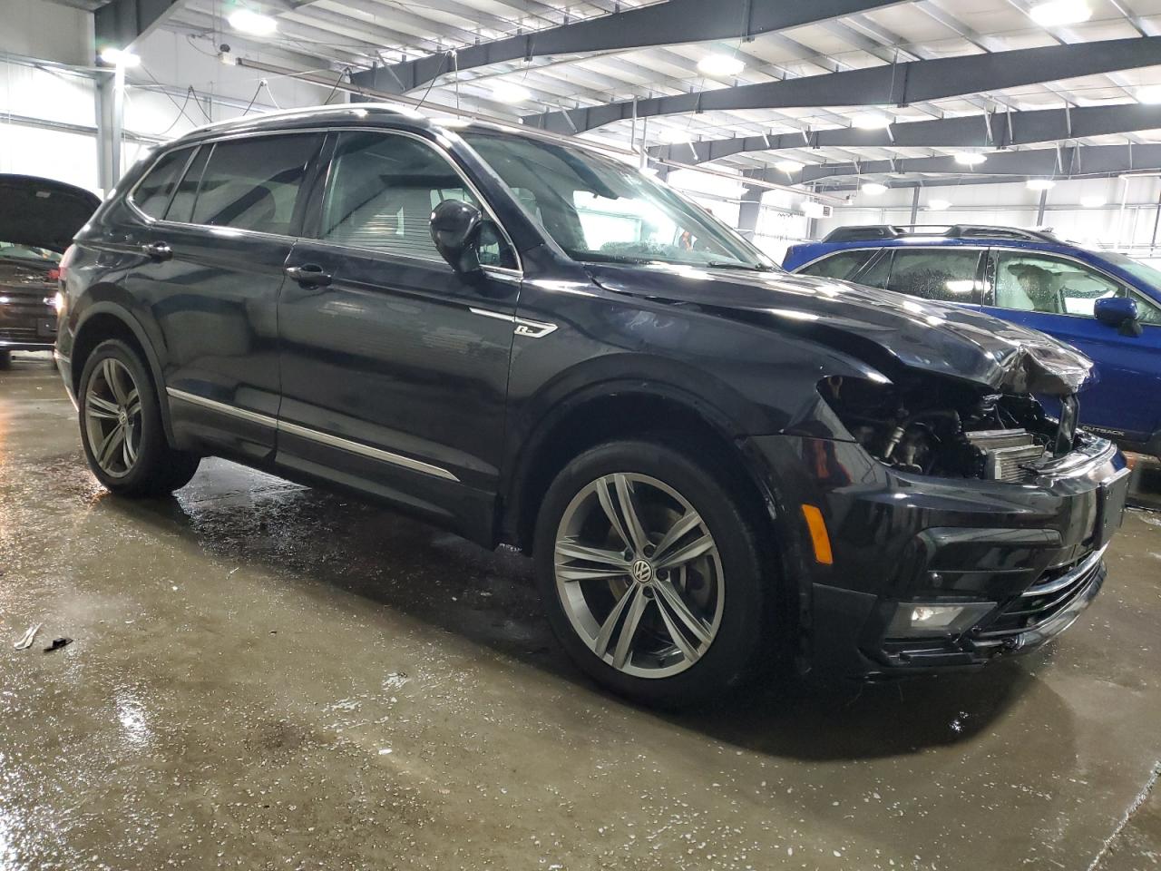 2018 Volkswagen Tiguan - Image 4