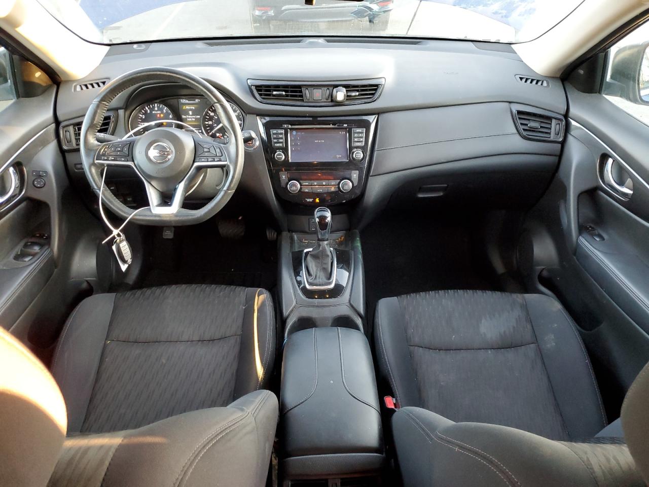 2017 Nissan Rogue - Image 8