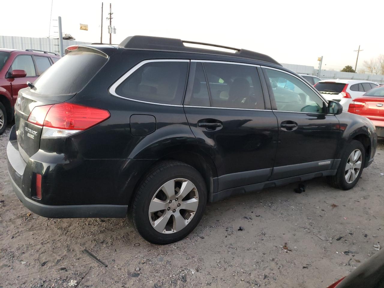2010 Subaru Outback - Image 3