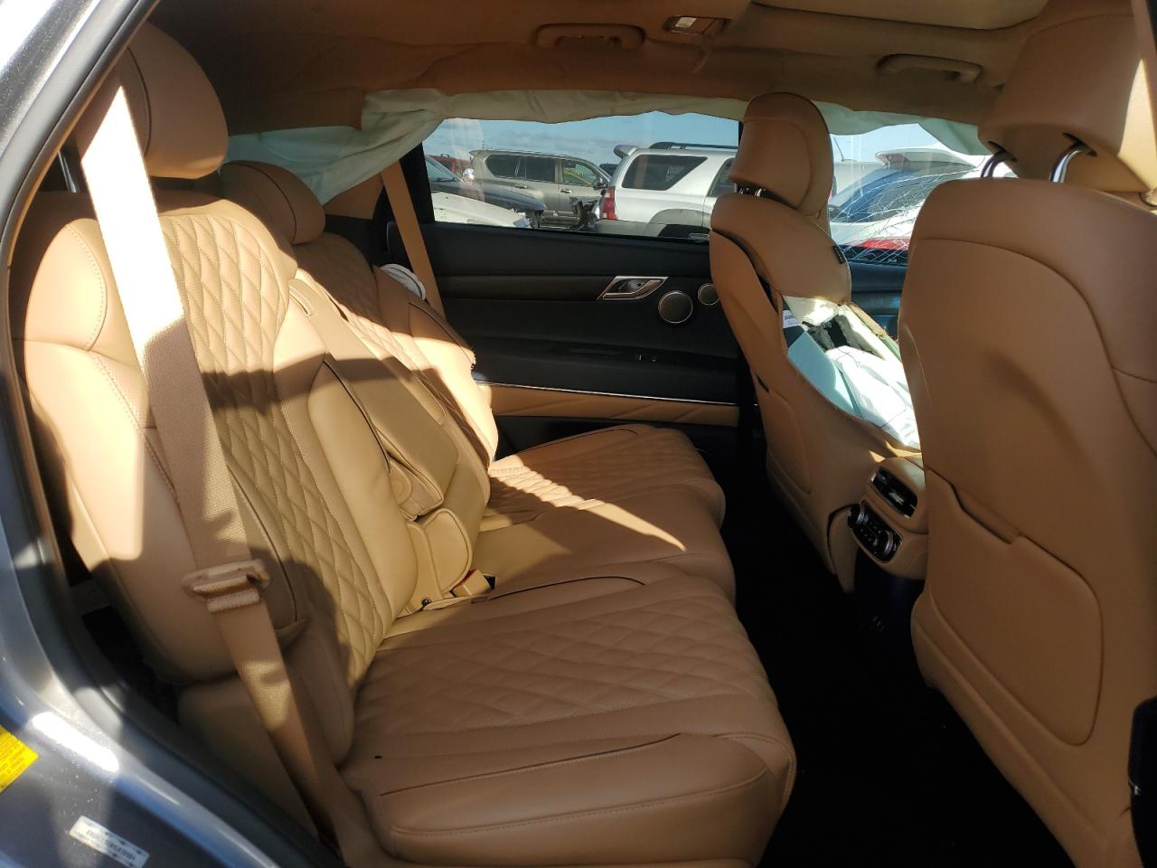 2021 Genesis GV80 - Image 10