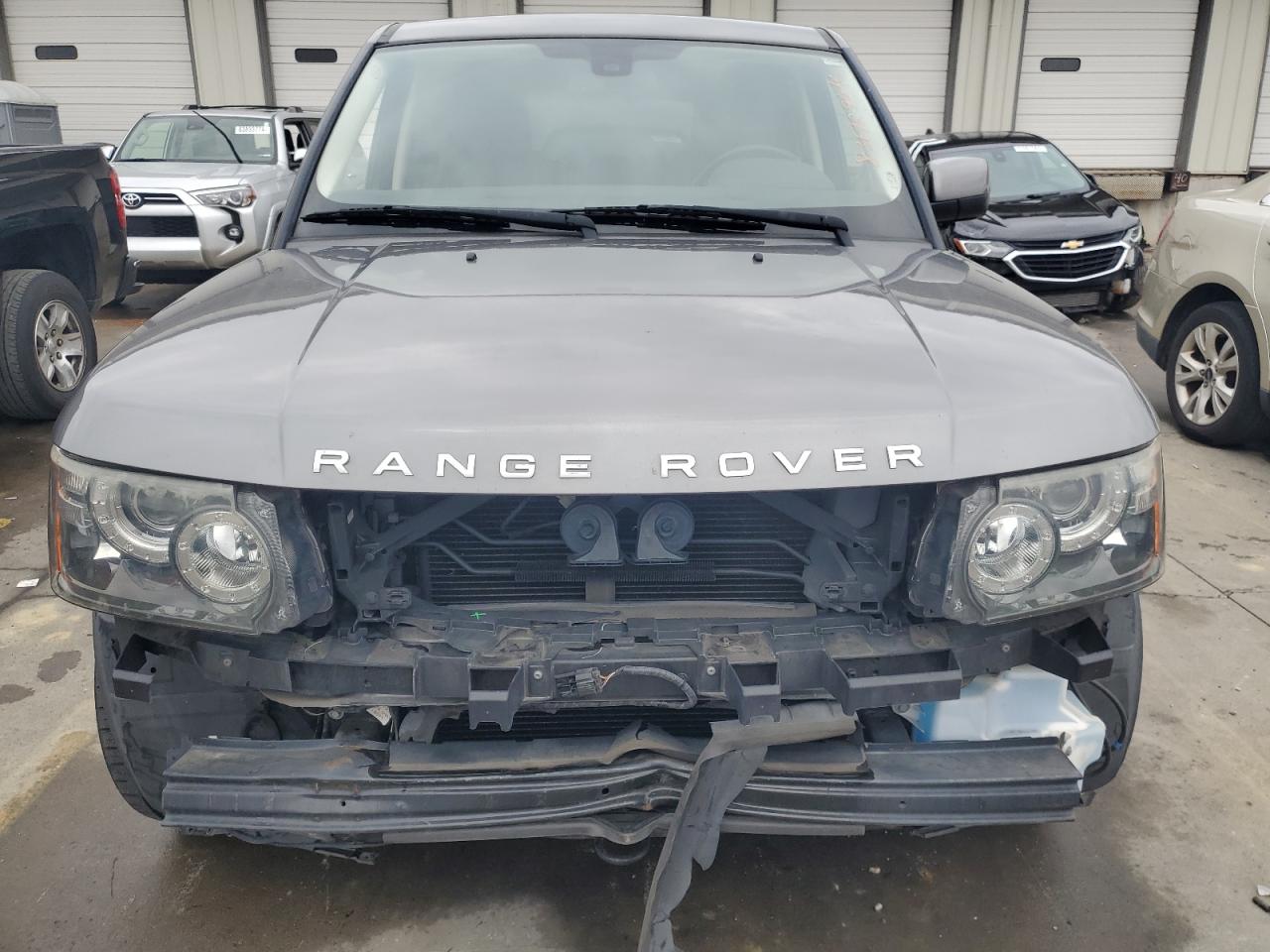 2011 Land Rover Range Rover - Image 5
