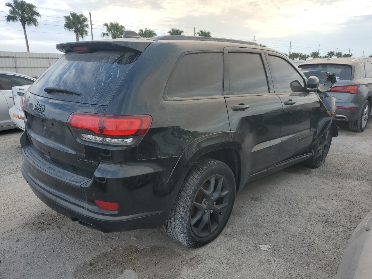 2020 Jeep Grand Cherokee - Image 3