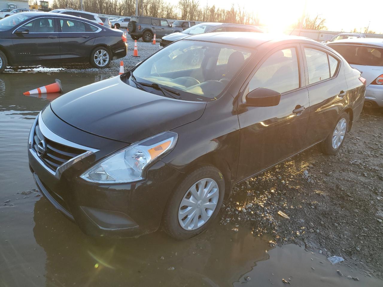 VIN 3N1CN7AP8HL899811 2017 NISSAN VERSA no.1