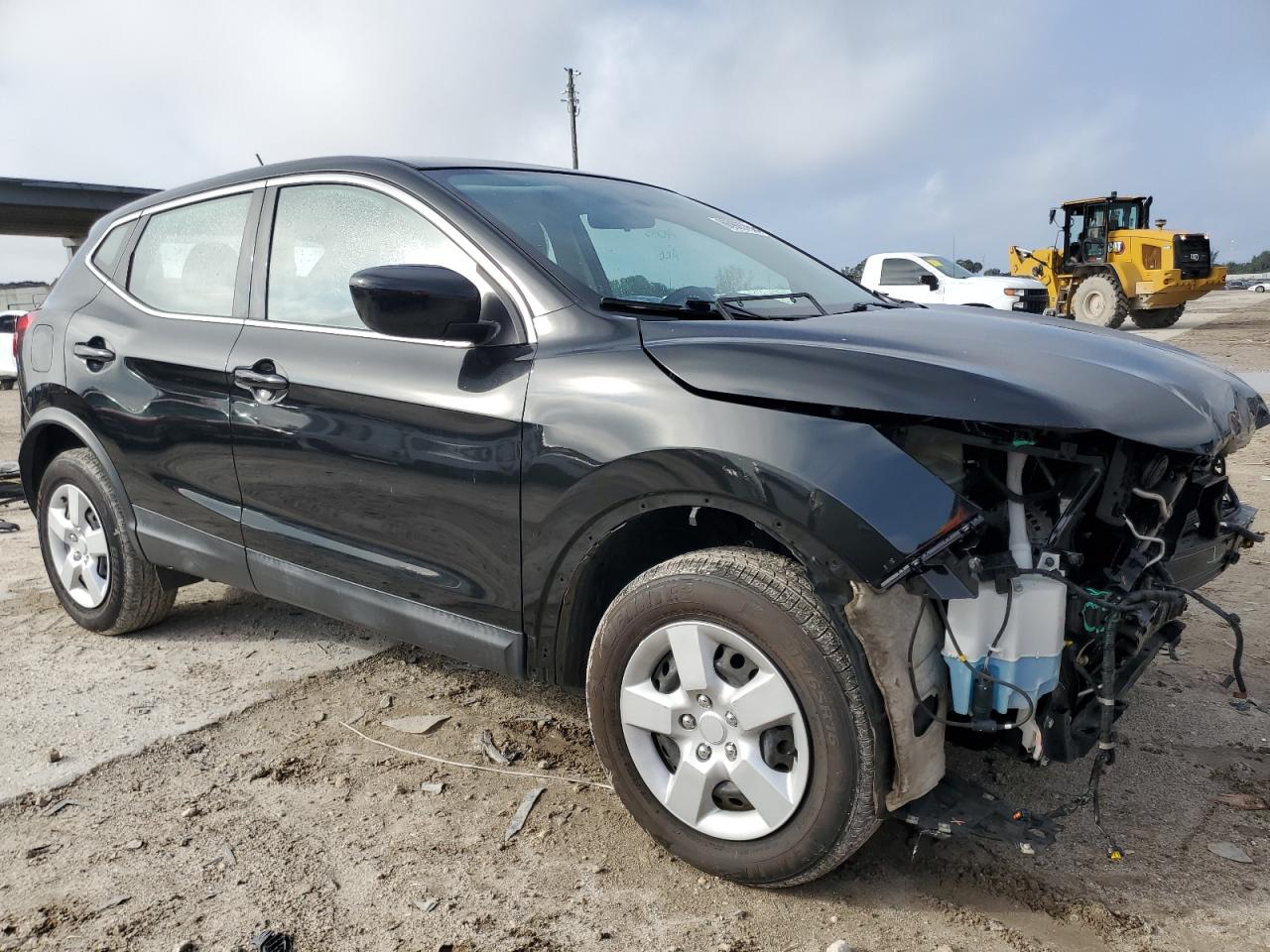 VIN JN1BJ1CR4KW630337 2019 NISSAN ROGUE no.4