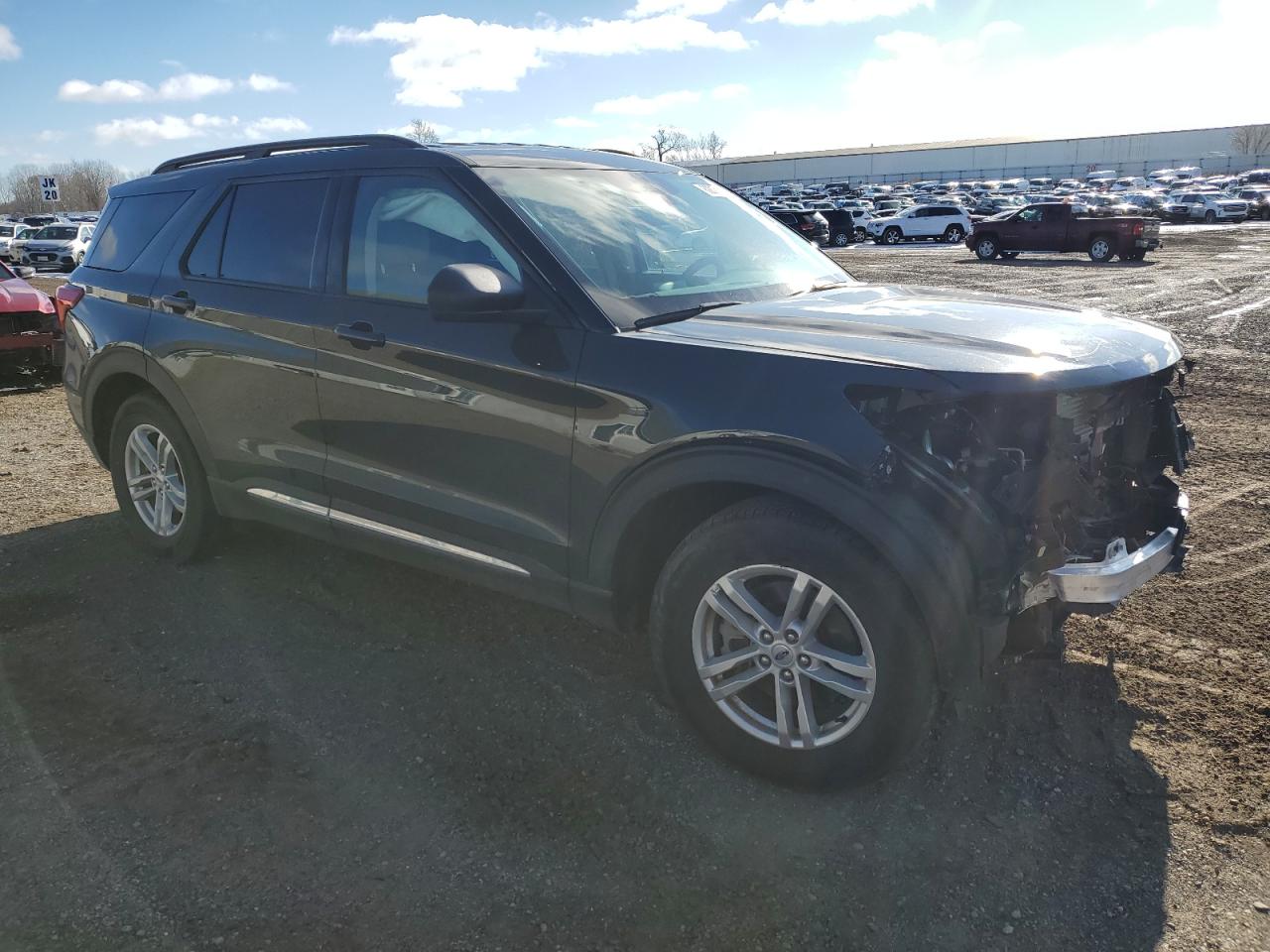 2023 Ford Explorer - Image 4