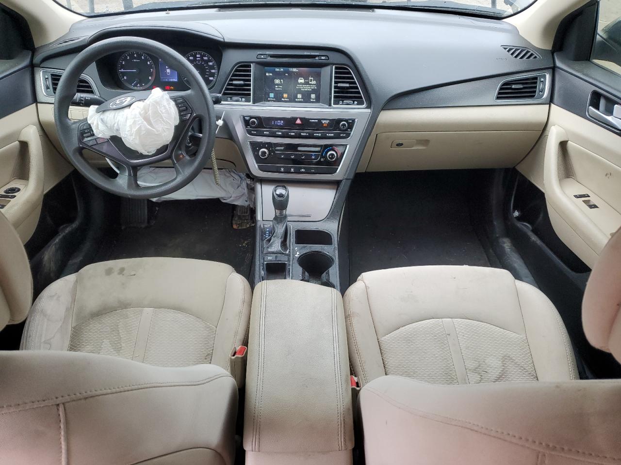 2016 Hyundai Sonata - Image 8
