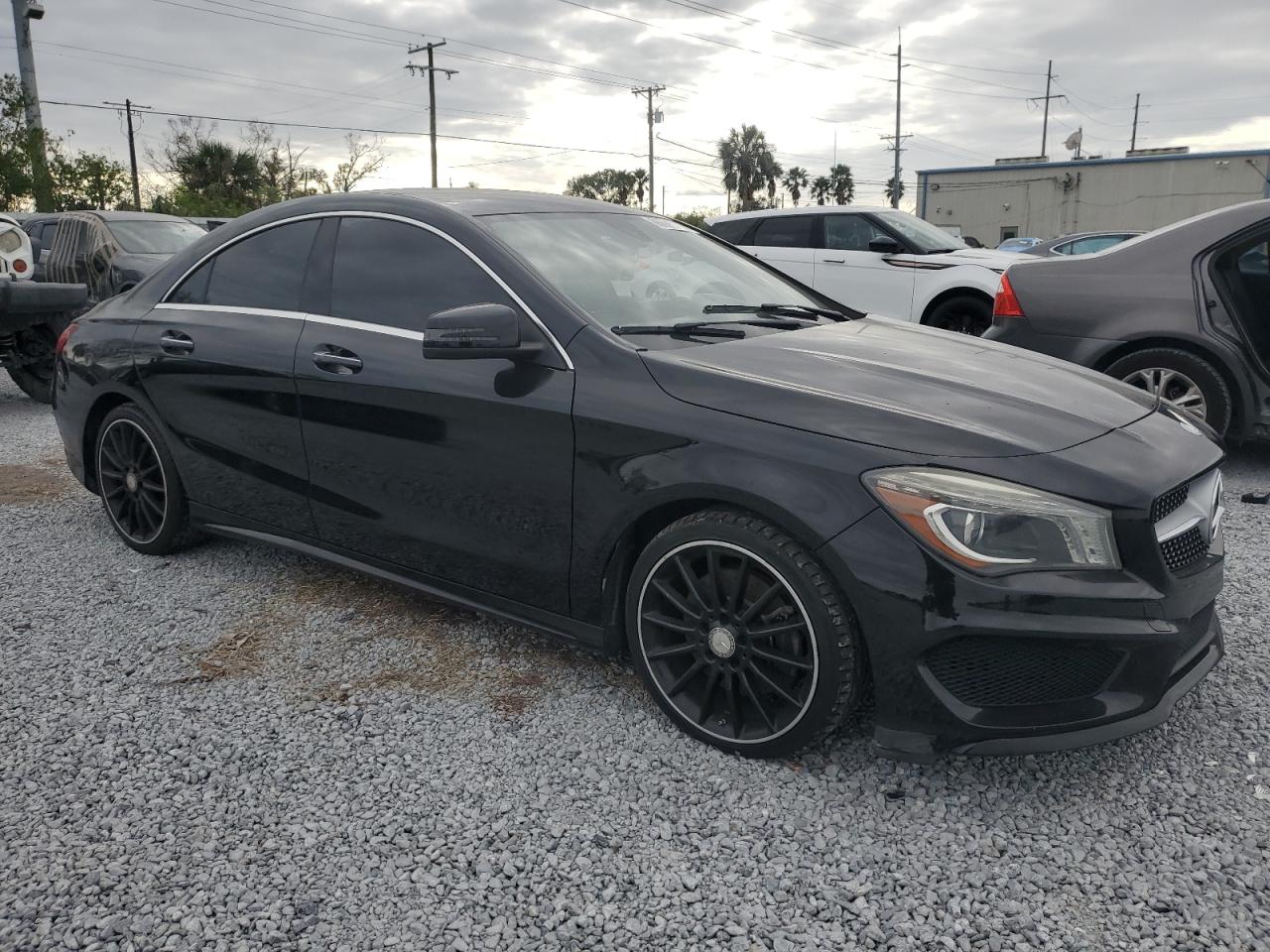 VIN WDDSJ4EB7FN181882 2015 MERCEDES-BENZ CLA-CLASS no.4