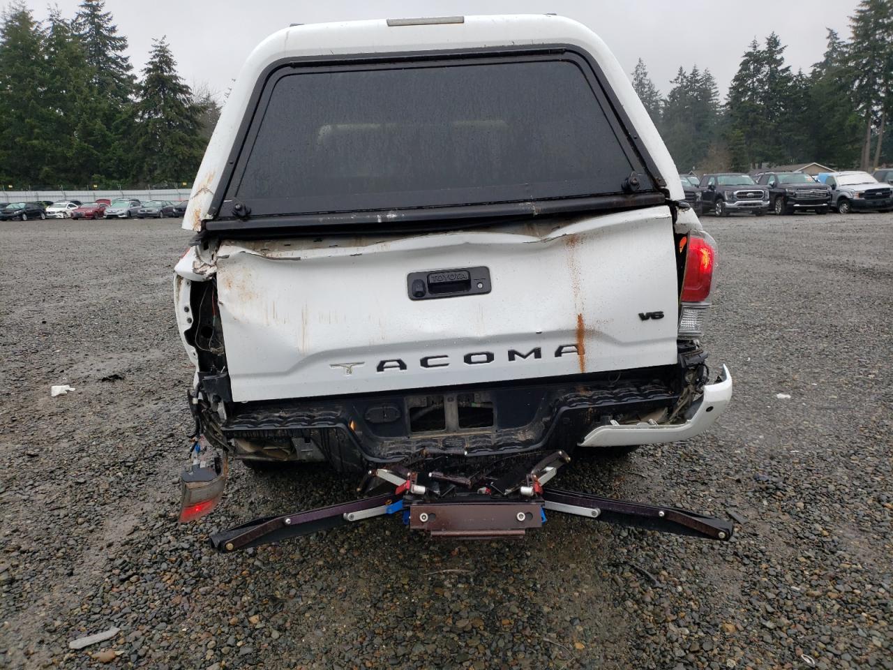 2020 Toyota Tacoma - Image 6