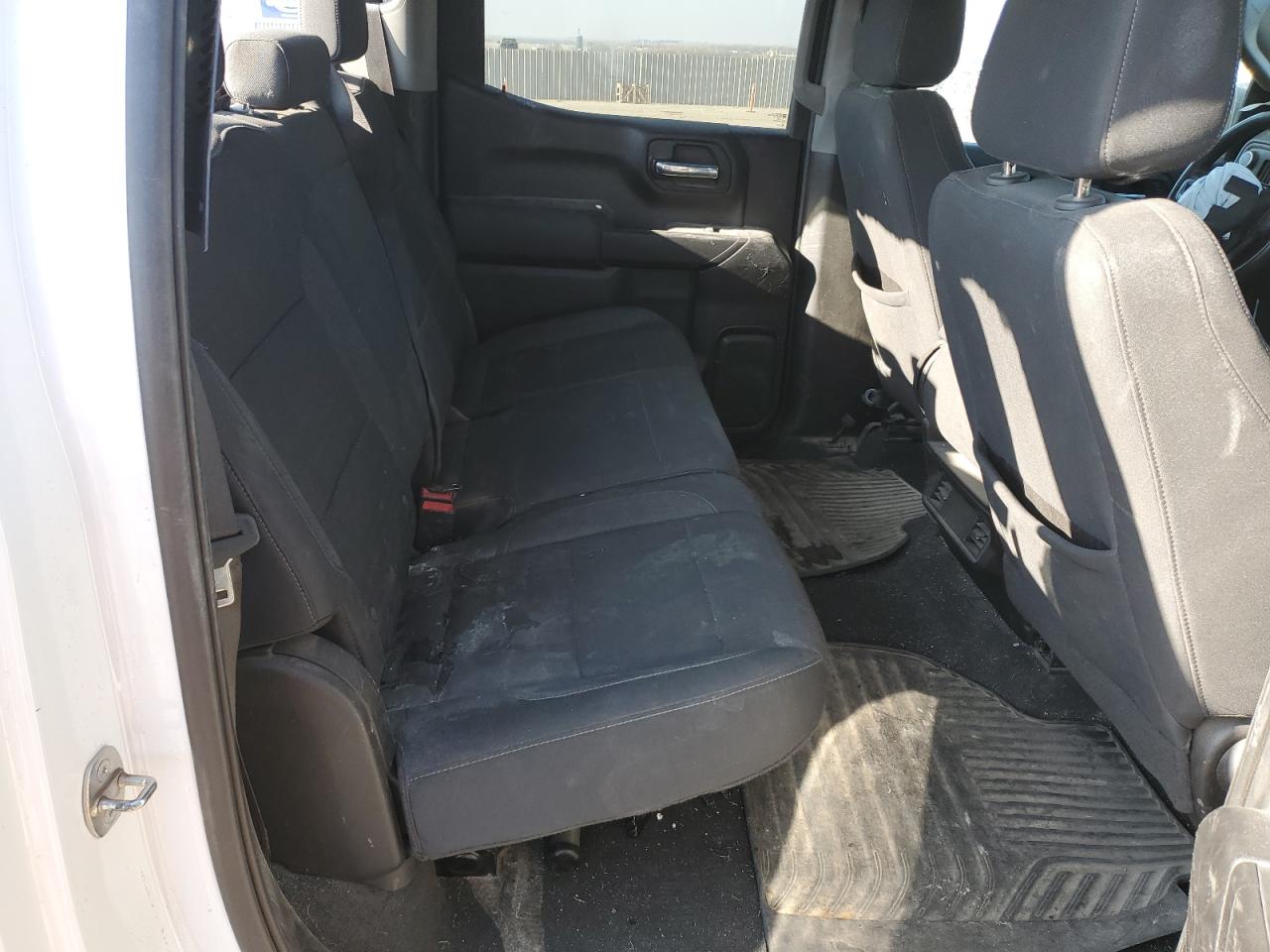 2022 Chevrolet Silverado - Image 10