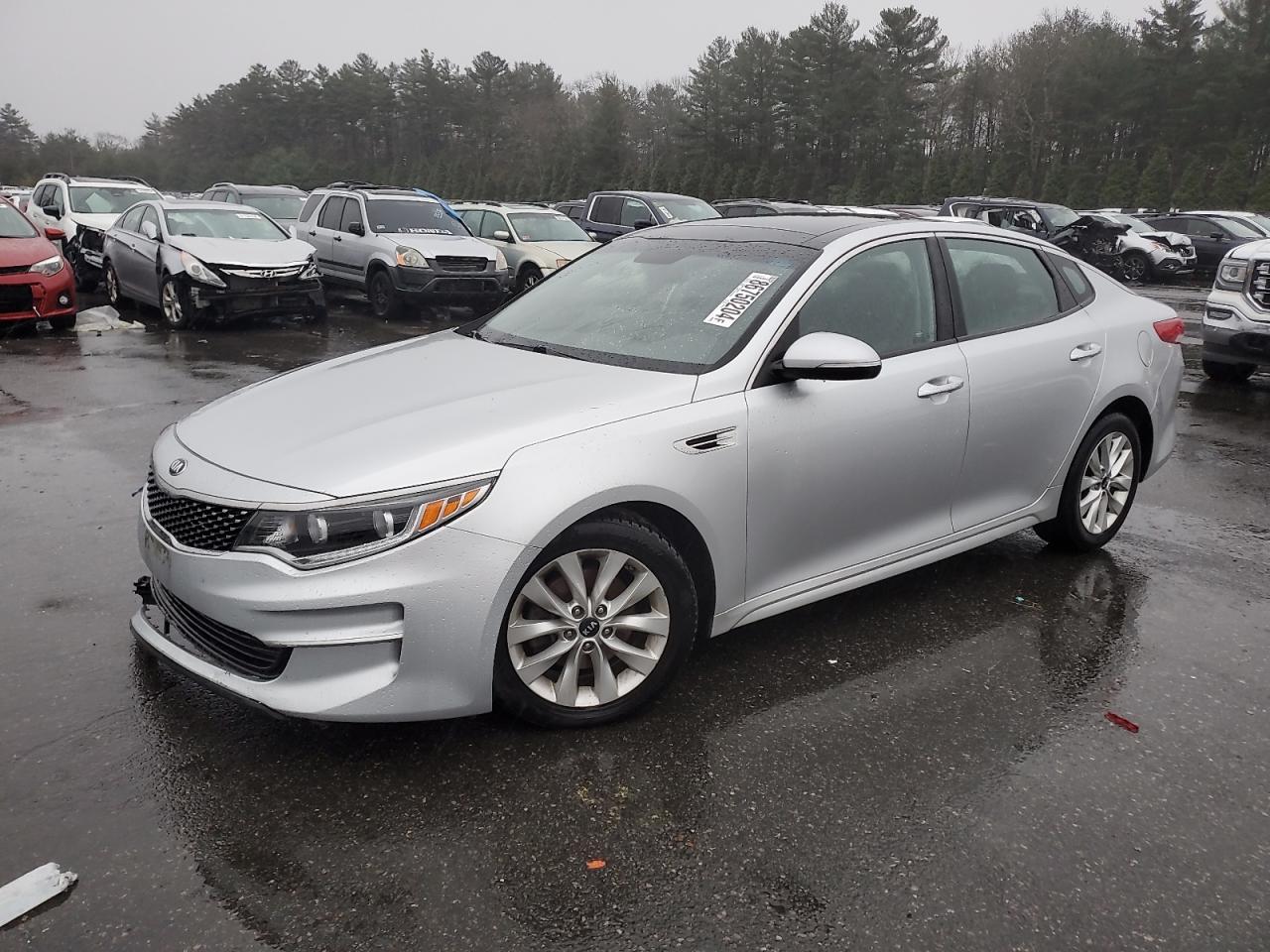 VIN 5XXGU4L39GG056057 2016 KIA OPTIMA no.1