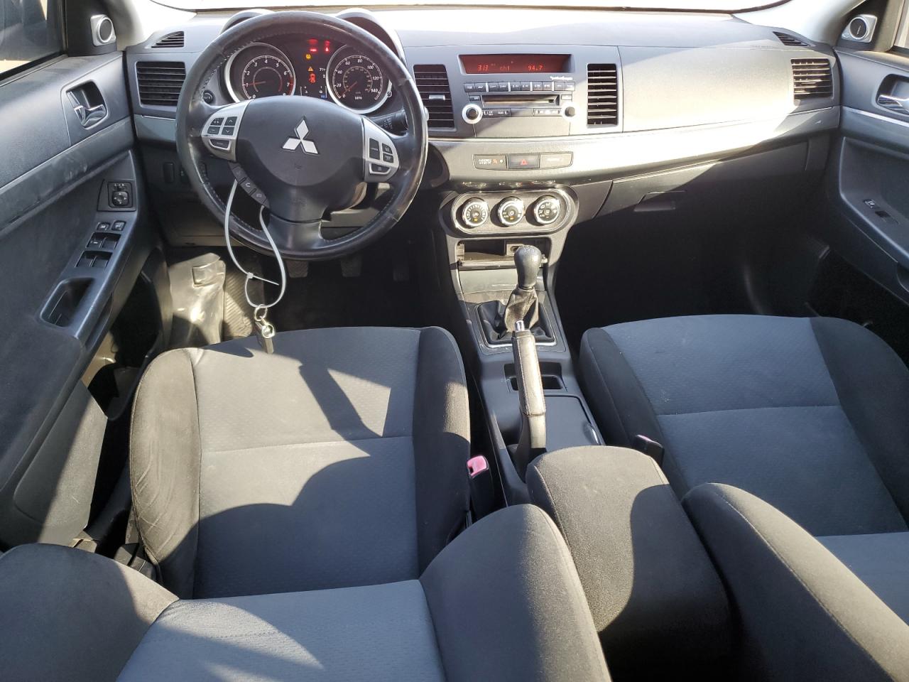 2010 Mitsubishi Lancer - Image 8