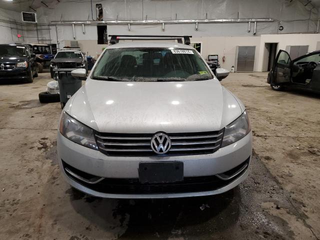  VOLKSWAGEN PASSAT 2012 Silver