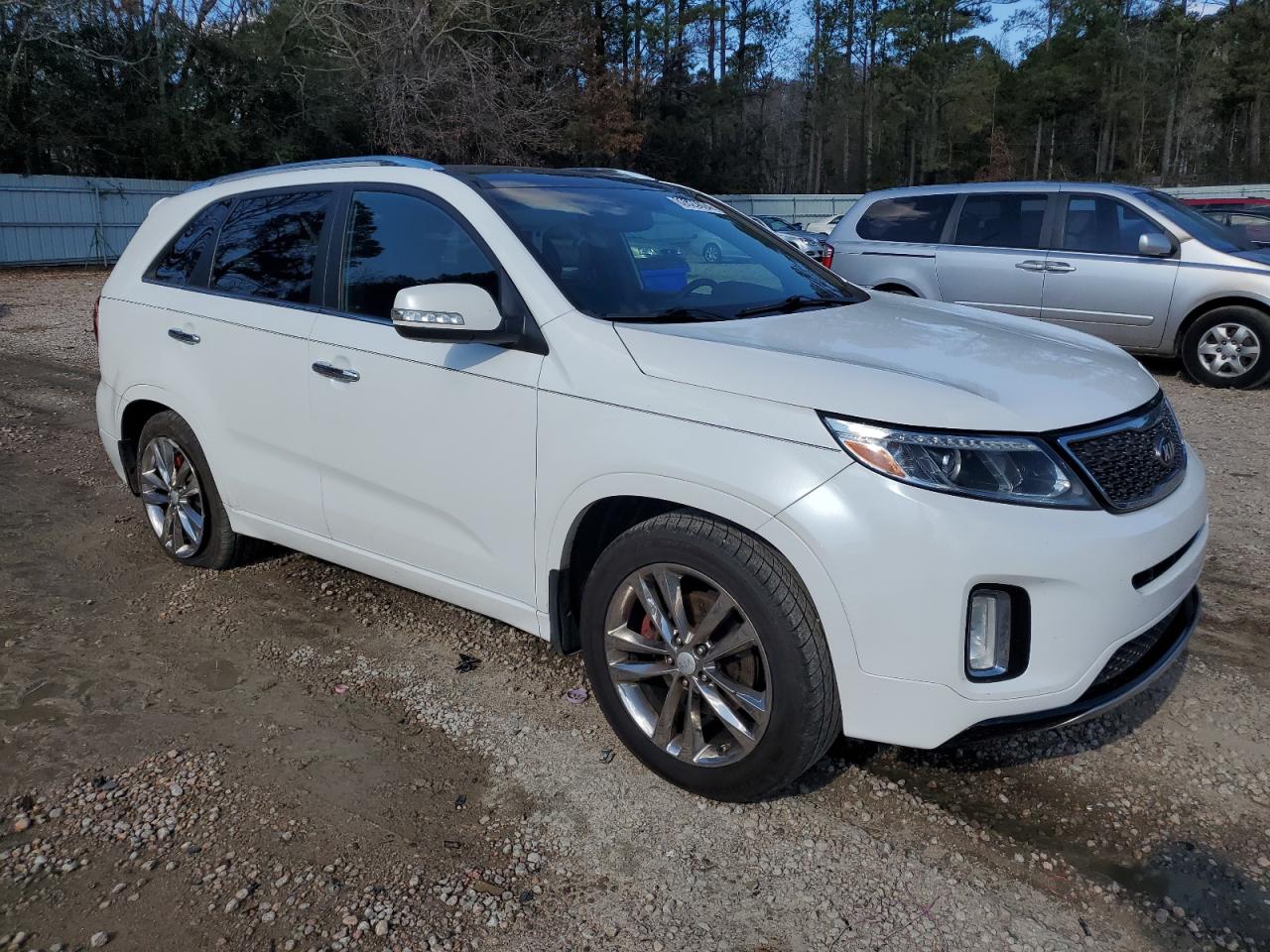 2014 Kia Sorento - Image 4