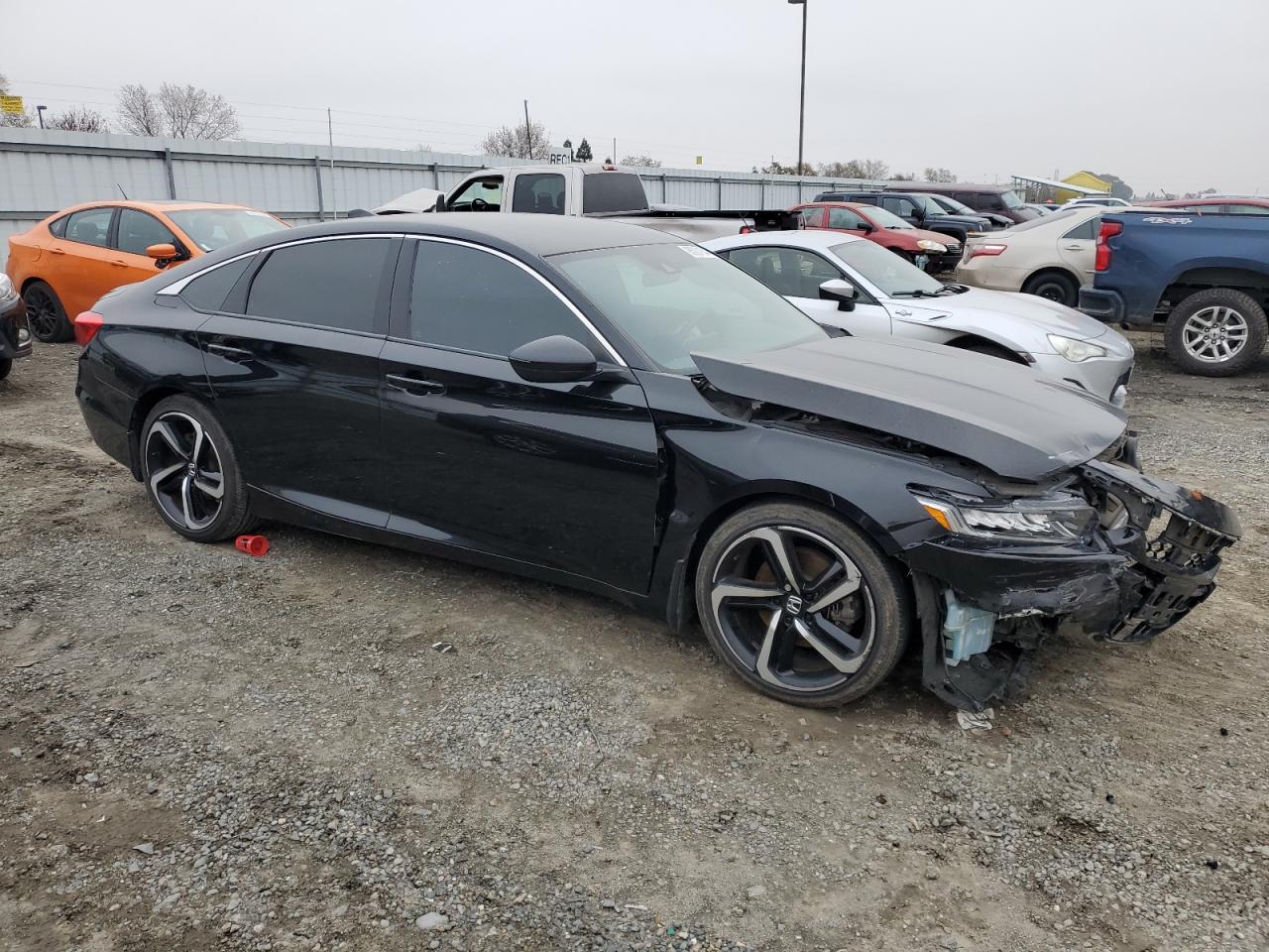 VIN 1HGCV1F33JA033027 2018 HONDA ACCORD no.4