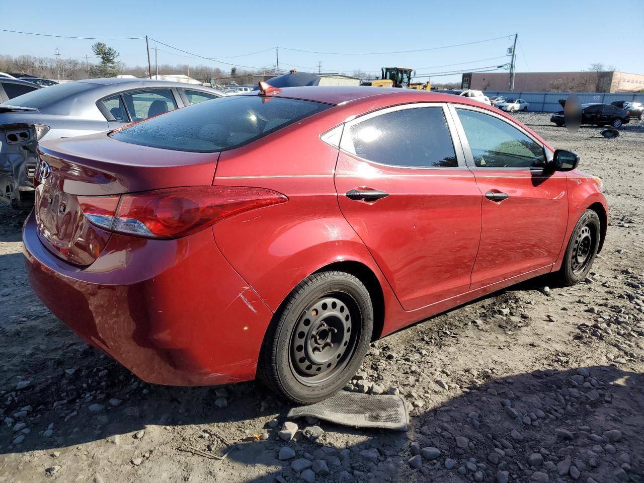 2012 Hyundai Elantra - Image 4