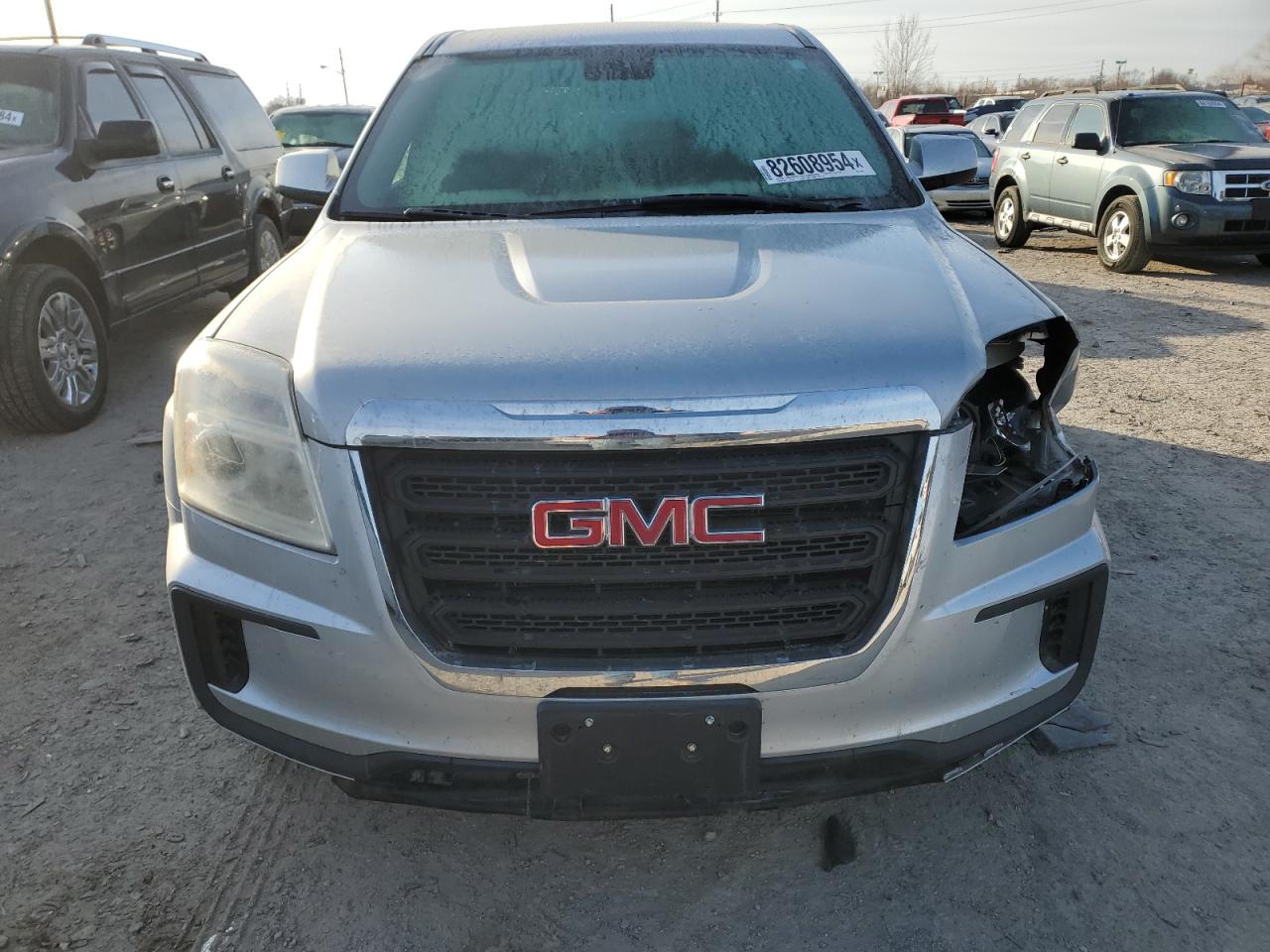 2017 GMC Terrain - Image 5