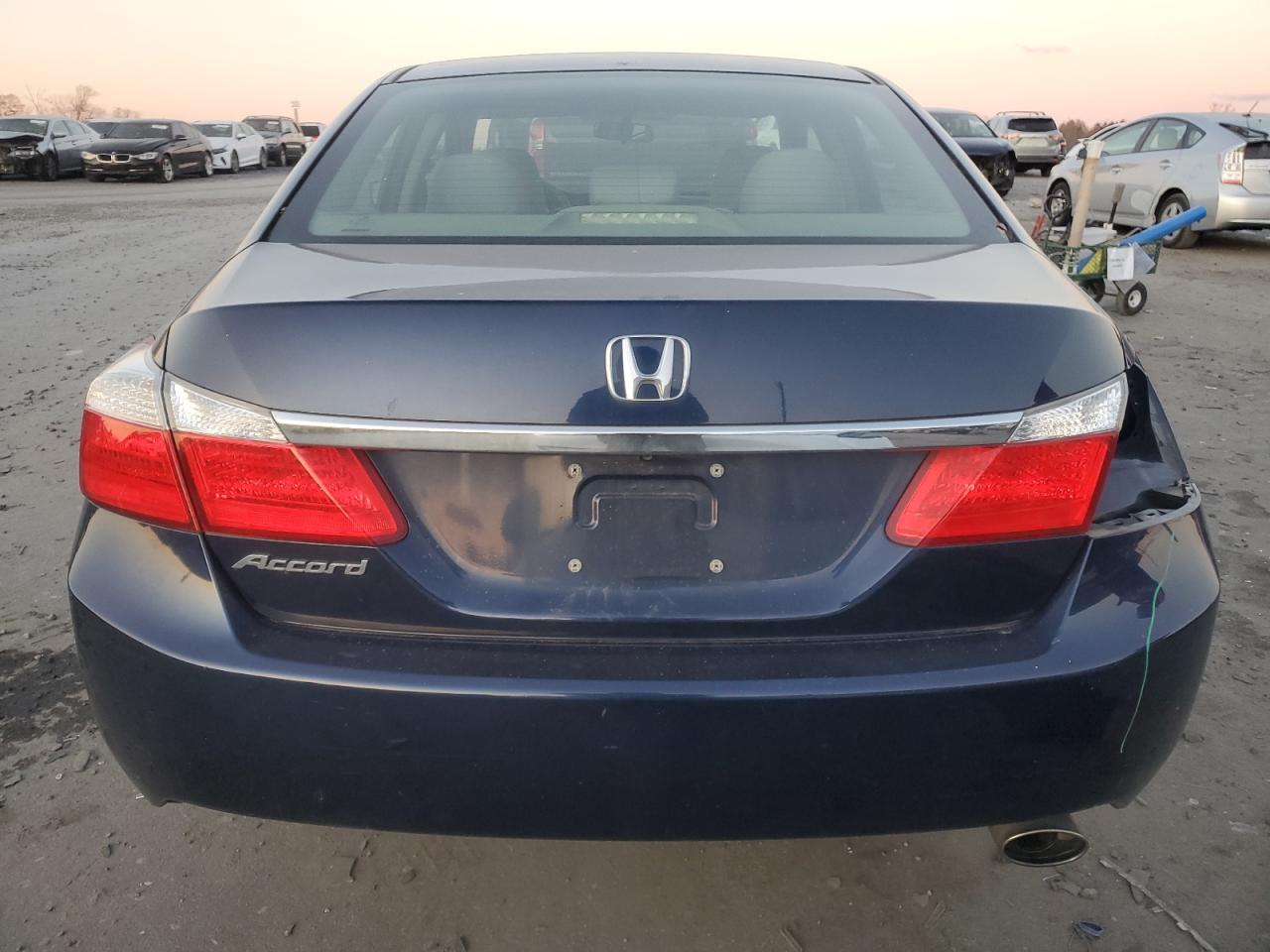 2015 Honda Accord - Image 6