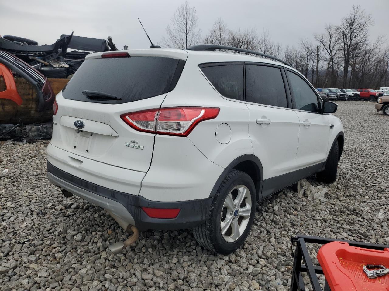 VIN 1FMCU0G96FUC81546 2015 FORD ESCAPE no.3