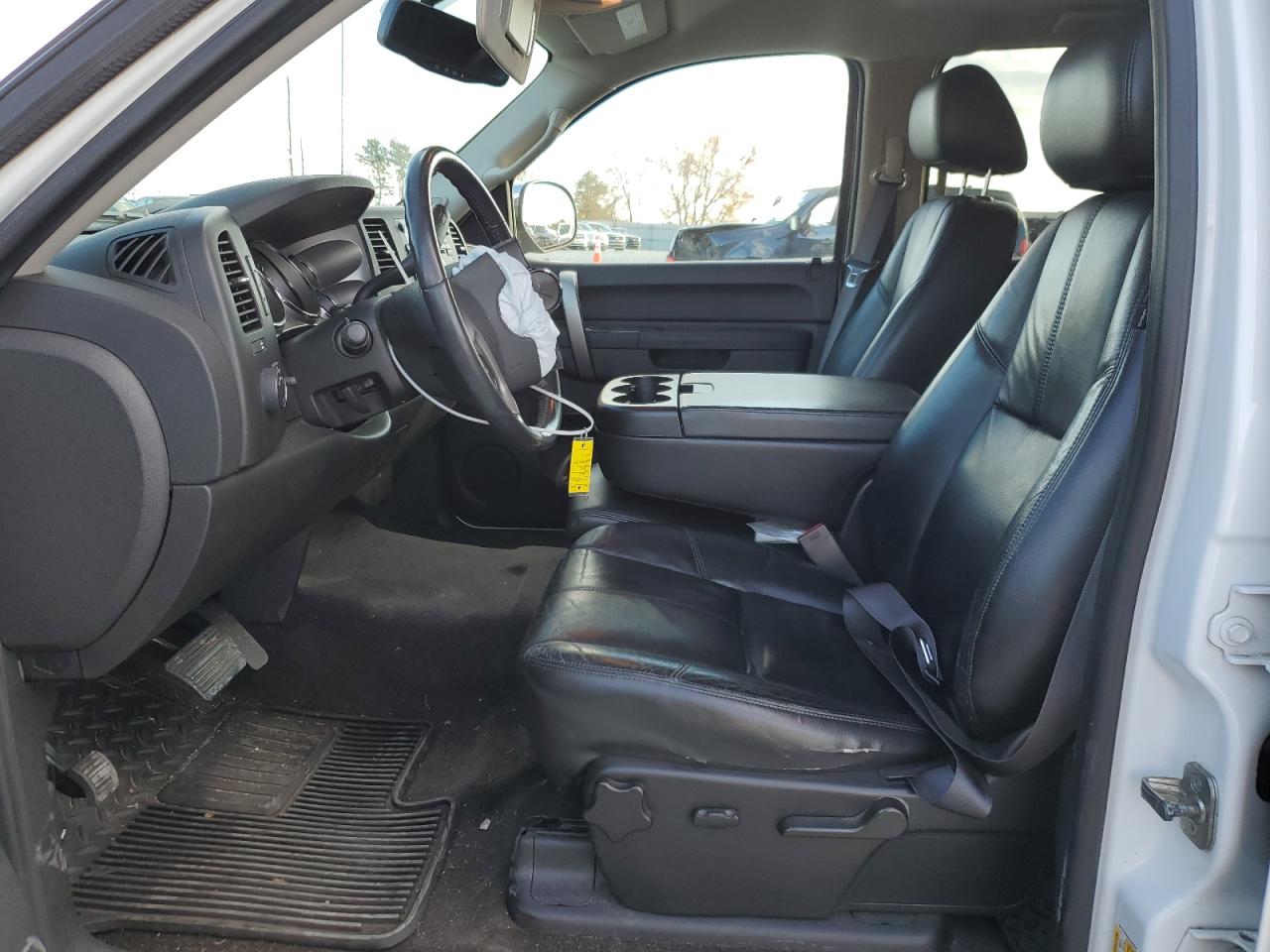 2011 GMC Sierra - Image 7