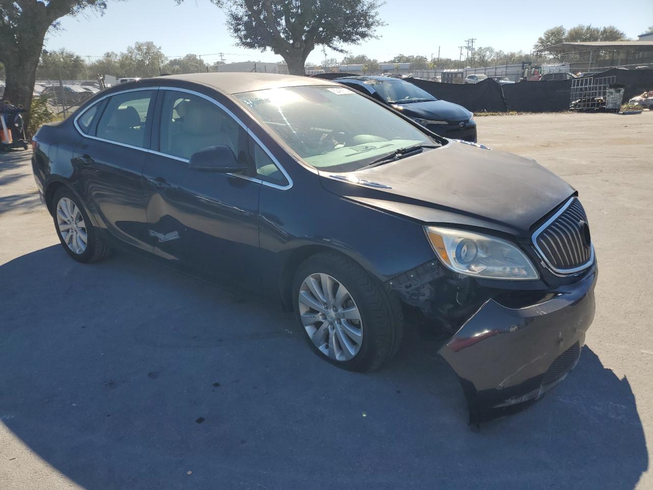 VIN 1G4PP5SKXF4147395 2015 BUICK VERANO no.4