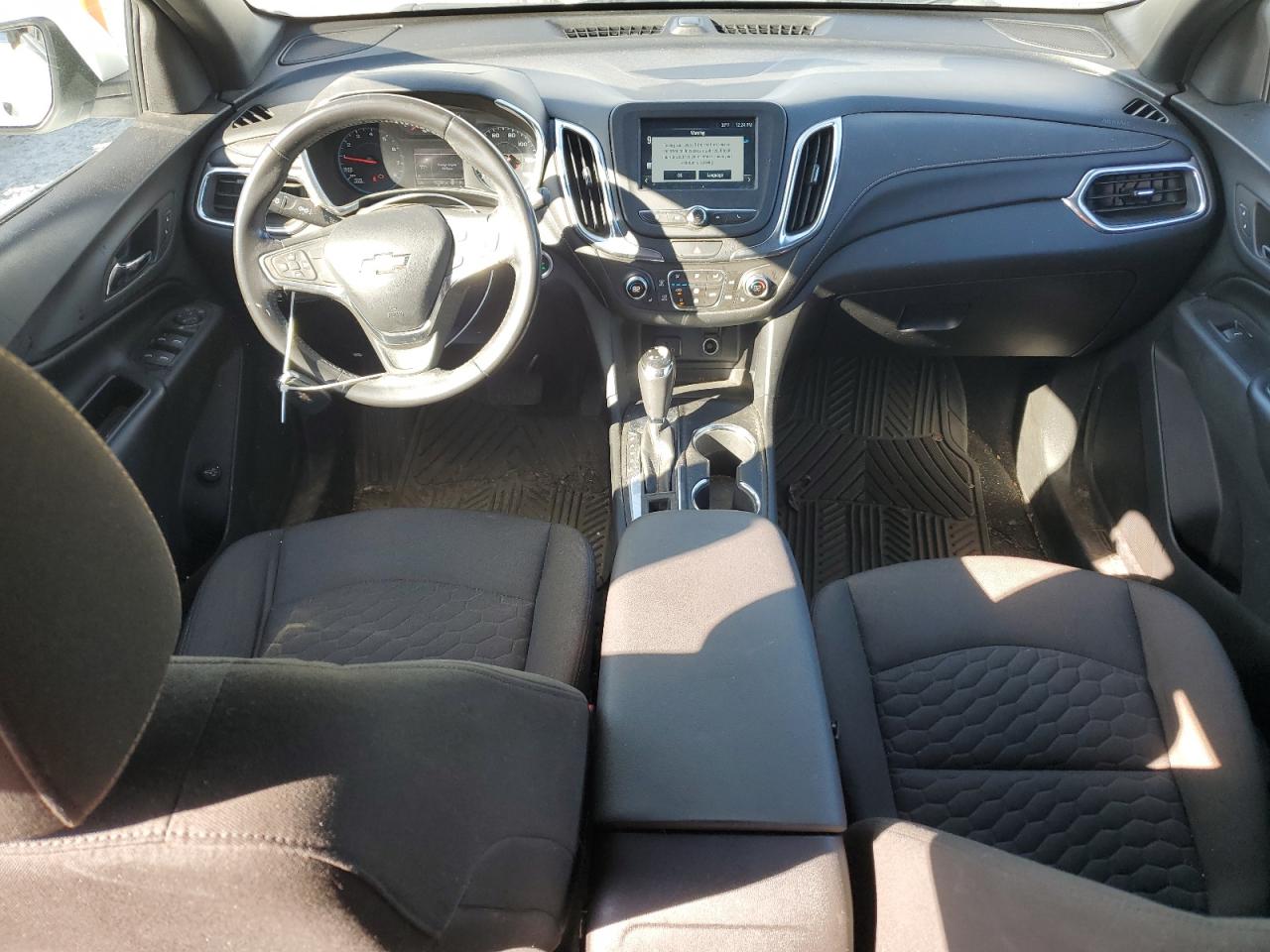 2018 Chevrolet Equinox - Image 8
