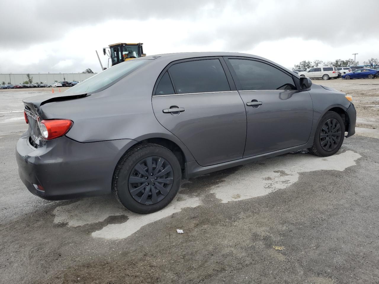 VIN 5YFBU4EE2DP148963 2013 TOYOTA COROLLA no.3