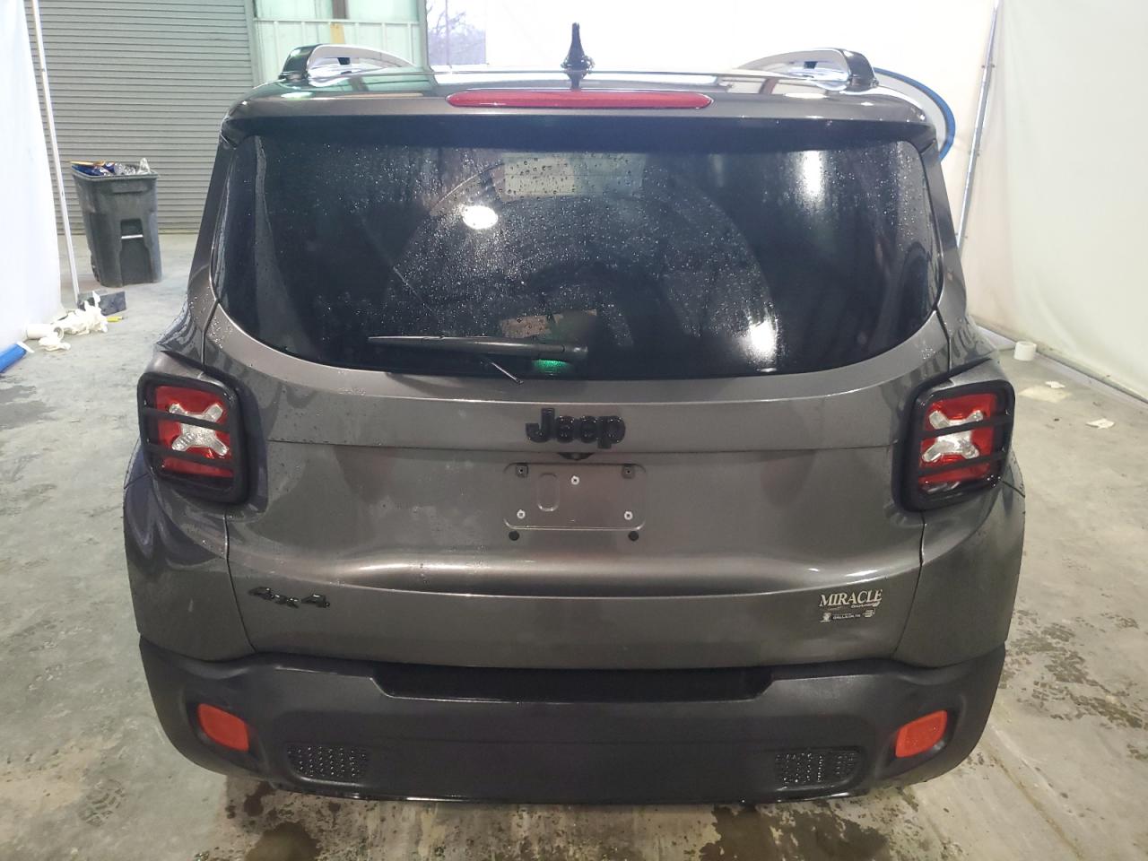 VIN ZACCJBBT4GPD32167 2016 JEEP RENEGADE no.6