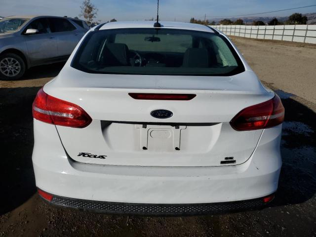  FORD FOCUS 2018 White